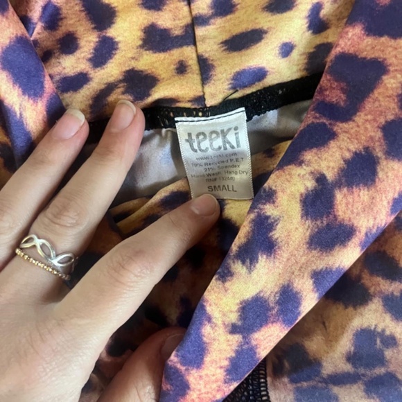 Teeki leopard print leggings small yoga - Picture 2 of 2